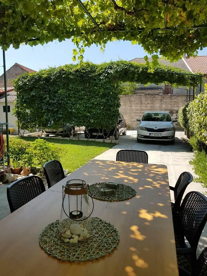 Guesthouse Jet Kaštela 3*,  Croatie