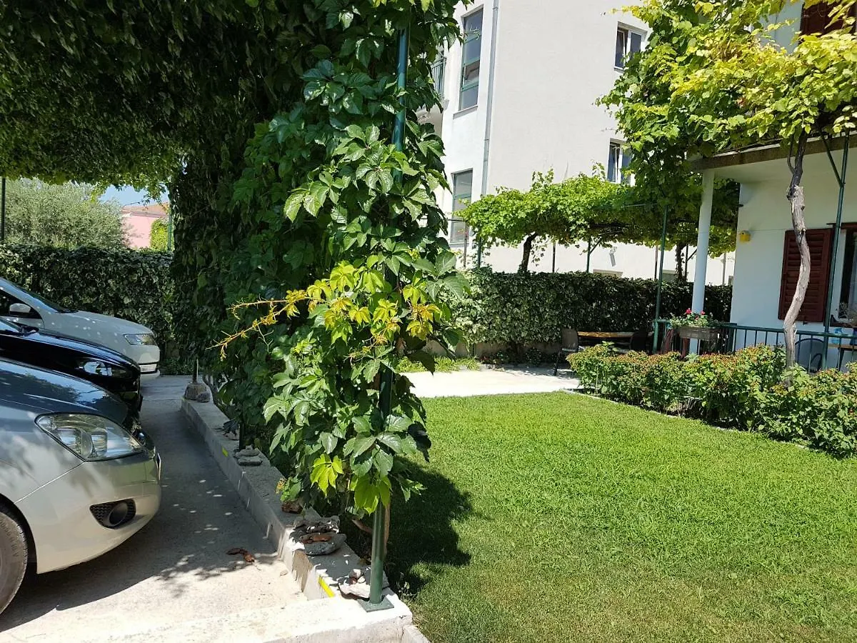 Guesthouse Jet Kaštela Maison d'hôtes