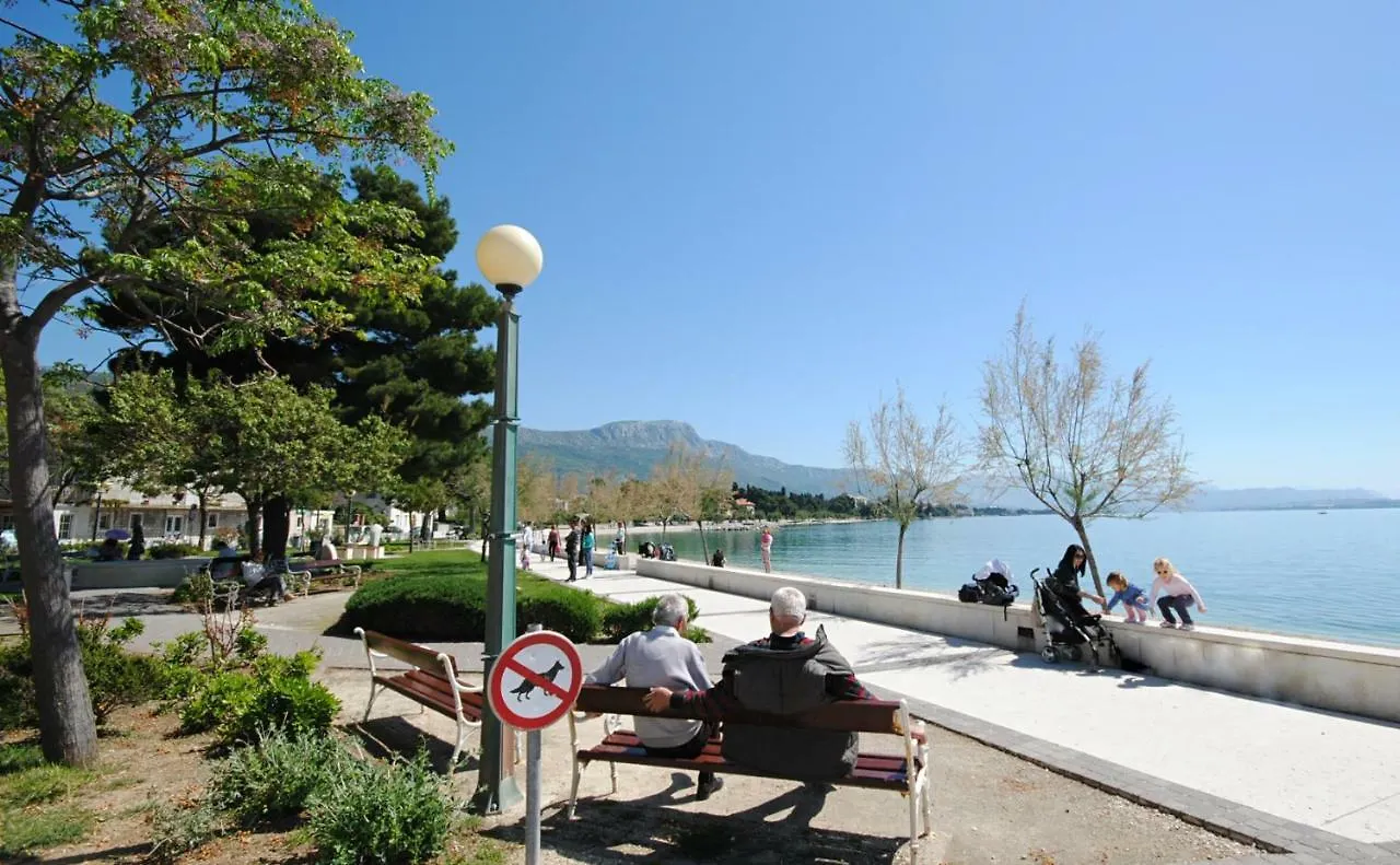 Guesthouse Jet Kastela 3*,  Croatia