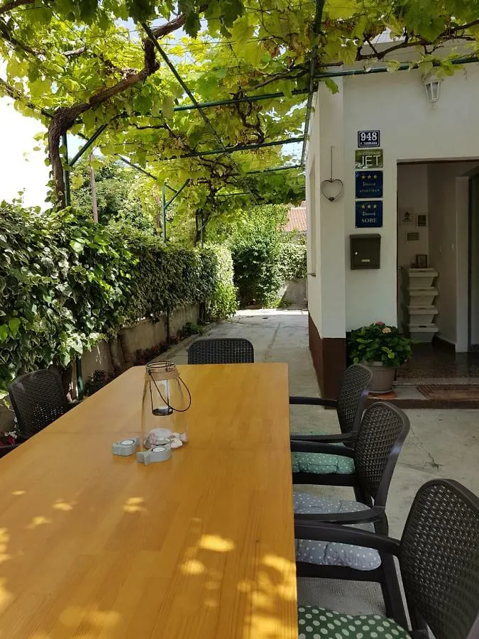 Guesthouse Jet Kastela Guest house