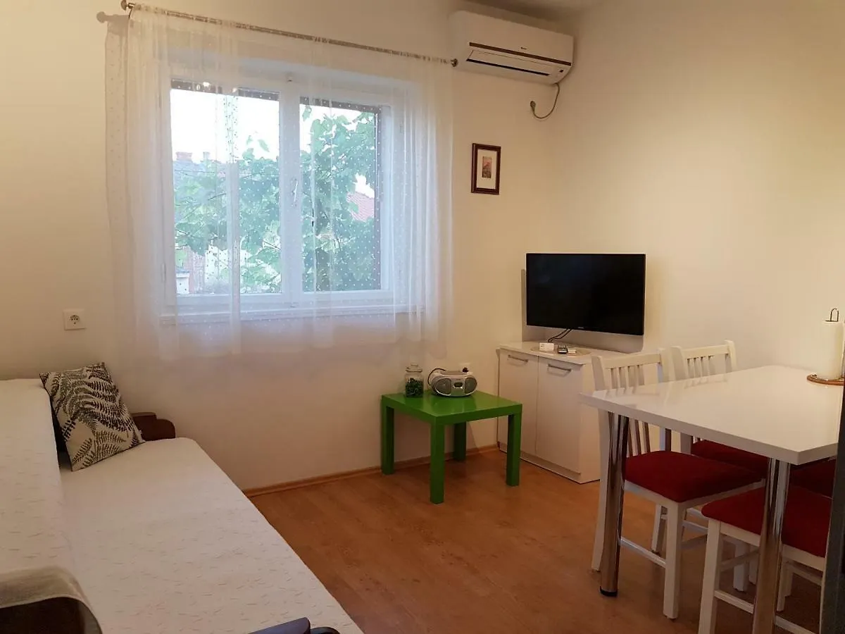 Guest house Guesthouse Jet Kastela